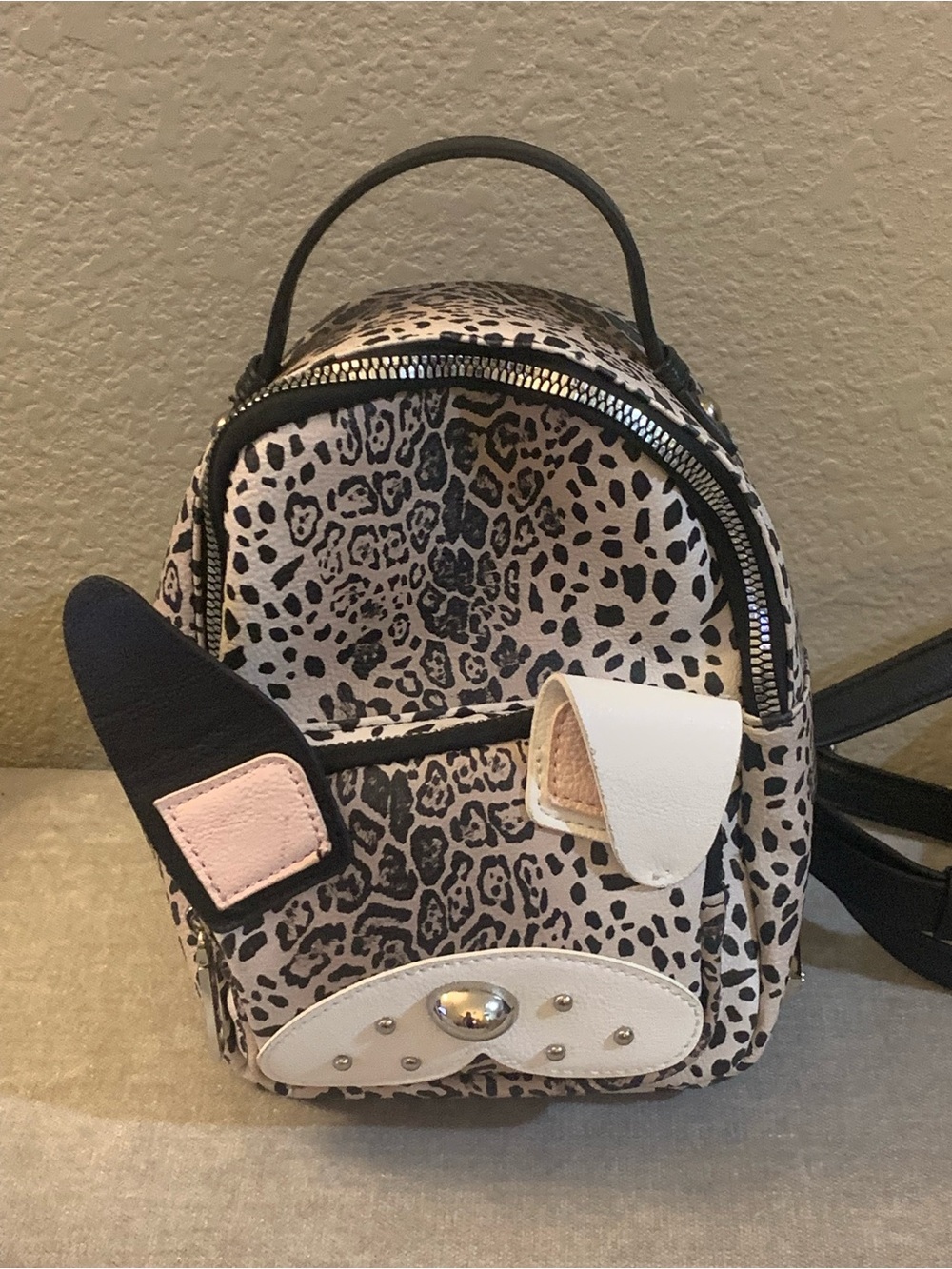Betsey Johnson Small Puppy Backpack - Picture 6 of 7